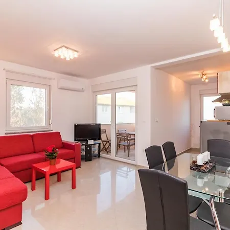 Marina View Apartman Ližnjan