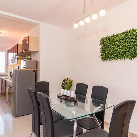 Marina View Apartman Ližnjan