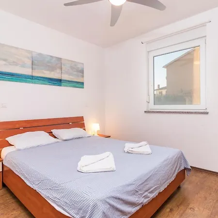 Marina View Apartment